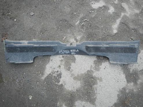 Фотография Накладка панели задка, Toyota (Тойота)-Версо