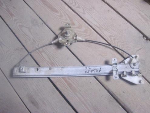 Фотография Стеклоподъемник механ.задний правый, Hyundai (Хендэ)-LANTRA (90-95)