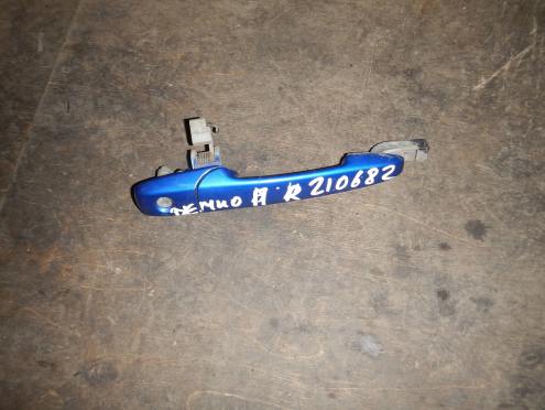 Фотография Ручка двери передней правой (наружняя), Mazda (Мазда)-DEMIO (02-)