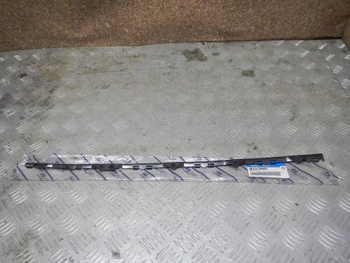 Фотография Кронштейн молдинга заднего стекла, Hyundai (Хендэ)-EQUUS