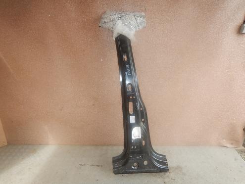 Фотография Усилитель стойки центральной правой, Volkswagen (Фольксваген)-AMAROK (2H) (10-)