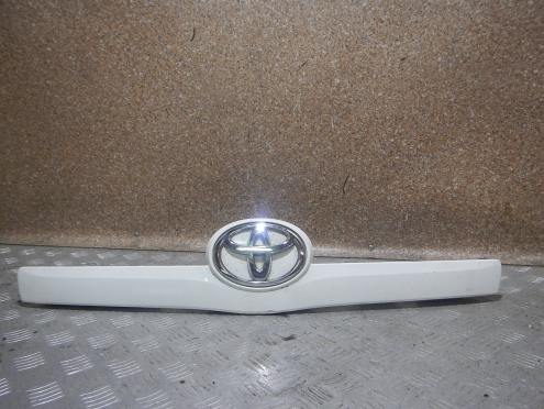 Фотография Накладка двери багажника, Toyota (Тойота)-VERSO (09-)