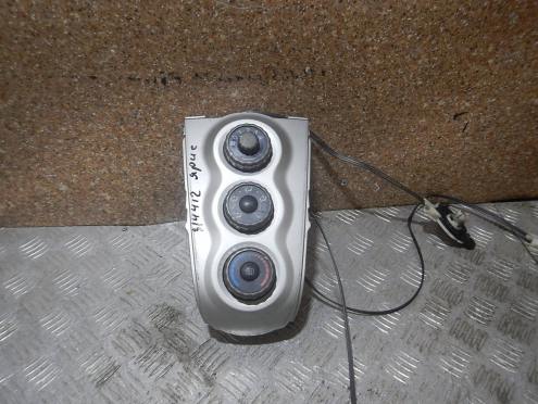 Фотография Блок управления климатической установкой, Toyota (Тойота)-YARIS (05-)