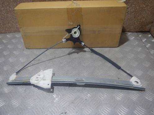 Фотография Стеклоподъемник электр.передний левый, Mazda (Мазда)-5 (CR) (05-10)