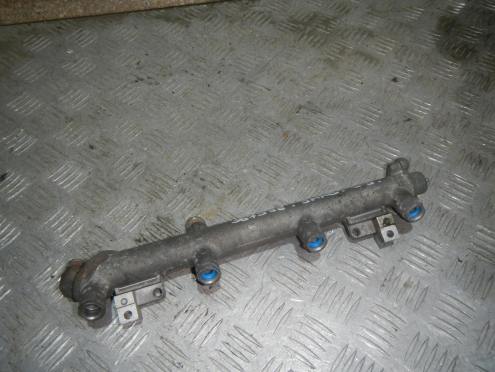 Фотография Рейка топливная (рампа), Saab (Сааб)-9-3 (02-)