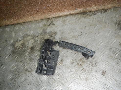 Фотография Кронштейн бампера заднего правый, Citroen (Ситроен)-BERLINGO (B9) (08-18)