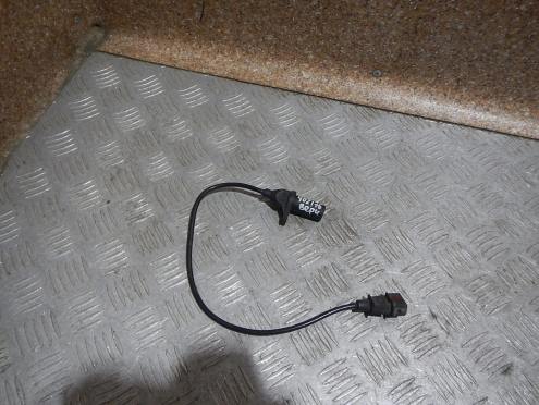 Фотография Датчик положения коленвала, Chery (Чери)-VERY A13 (11-14)