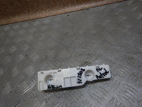 Фотография Кронштейн бампера переднего левый, Nissan (Ниссан)-PATROL (Y62) (10-)