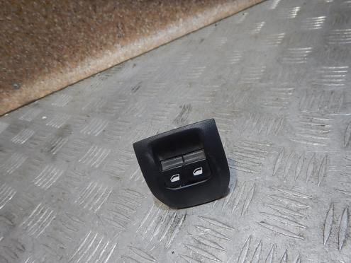 Фотография Блок управления стеклоподъемниками, Citroen (Ситроен)-C-ELYSEE (13-)