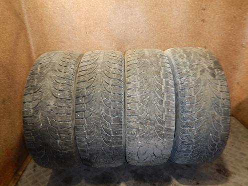 Фотография Комплект шин зимних