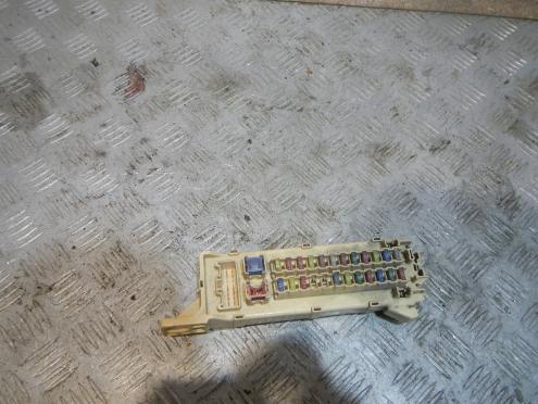 Фотография Блок предохранителей, Mazda (Мазда)-MPV II (LW) (99-06)