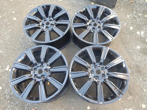 Фотография Комплект дисков литых