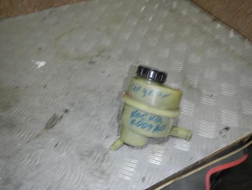 Фотография Бачок гидроусилителя, Renault (Рено)-SANDERO (14-)