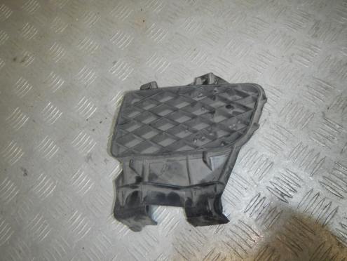 Фотография Решетка переднего бампера левая, Mazda (Мазда)-323 (BJ) (98-02)