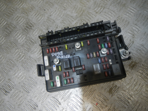 Фотография Блок предохранителей, Chevrolet (Шевроле)-TRAILBLAZER (01-09)