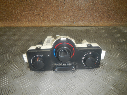 Фотография Блок управления климатической установкой, Renault (Рено)-MEGANE II (02-09)