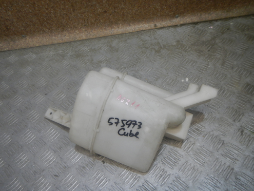 Фотография Бачок омывателя лобового стекла, Nissan (Ниссан)-CUBE (Z11) (02-08)