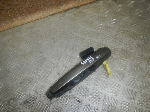 Фотография Ручка двери задней левой (наружняя), Toyota (Тойота)-IST (01-07)