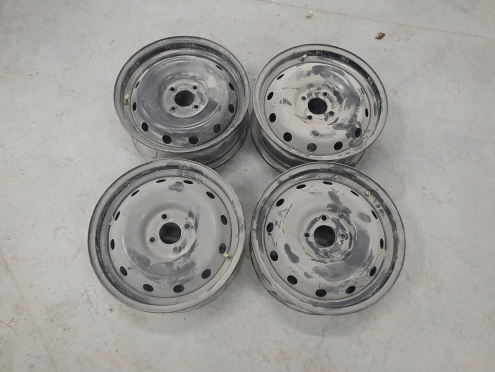 Фотография Комплект дисков стальных