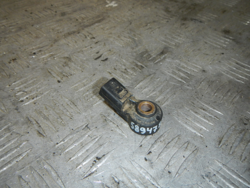 Фотография Датчик детонации, Volkswagen (Фольксваген)-CADDY (11-)