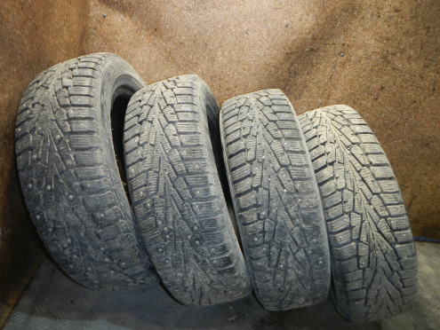 Фотография Комплект шин зимних