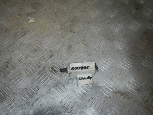 Фотография Датчик включения стопсигнала, Dodge (Додж)-CALIBER (06-13)