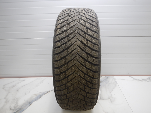 Фотография Шина зимняя