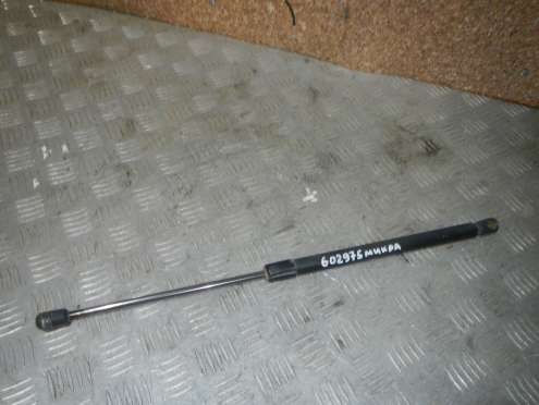 Фотография Амортизатор двери багажника, Nissan (Ниссан)-MICRA (K12E) (02-)
