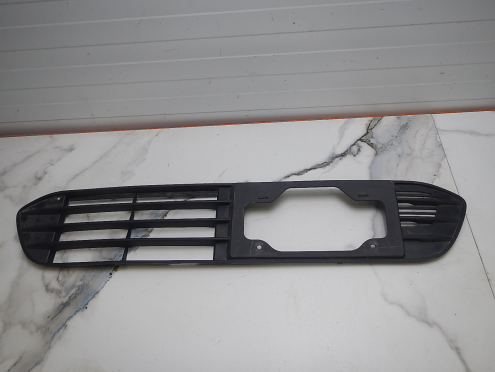 Фотография Решетка переднего бампера центральная, Mitsubishi (Митсубиси)-EK WAGON (13-19)