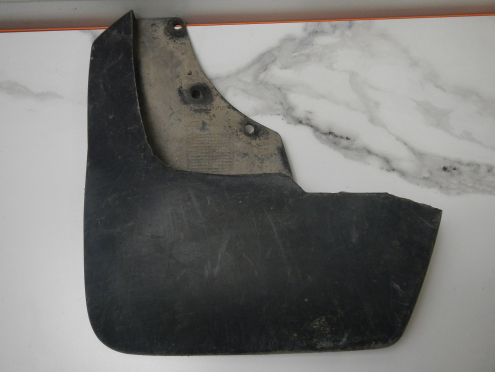 Фотография Брызговик передний левый, Renault (Рено)-DUSTER (12-20)