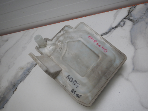 Фотография Бачок омывателя лобового стекла, Skoda (Шкода)-OCTAVIA A5 (1Z) (04-)