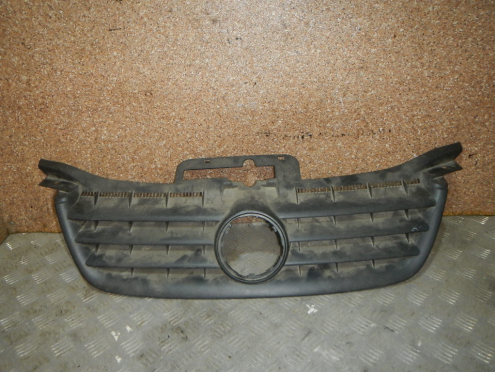 Фотография Решетка радиатора, Volkswagen (Фольксваген)-TOURAN (03-10)