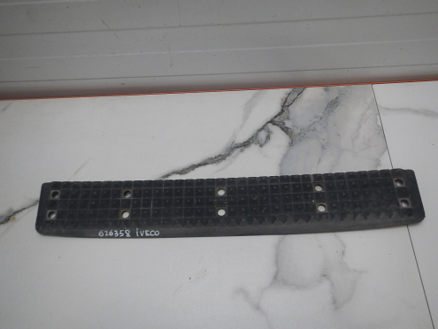 Фотография Накладка бампера переднего, ГРУЗОВЫЕ АВТОМОБИЛИ-IVECO EUROCARGO (15-)