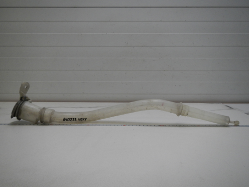 Фотография Горловина бачка омывателя, Toyota (Тойота)-VOXY (R70)(07-13)