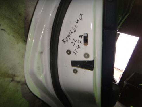 Фотография Замок двери задней левой, Mitsubishi (Митсубиси)-CARISMA (00-03)